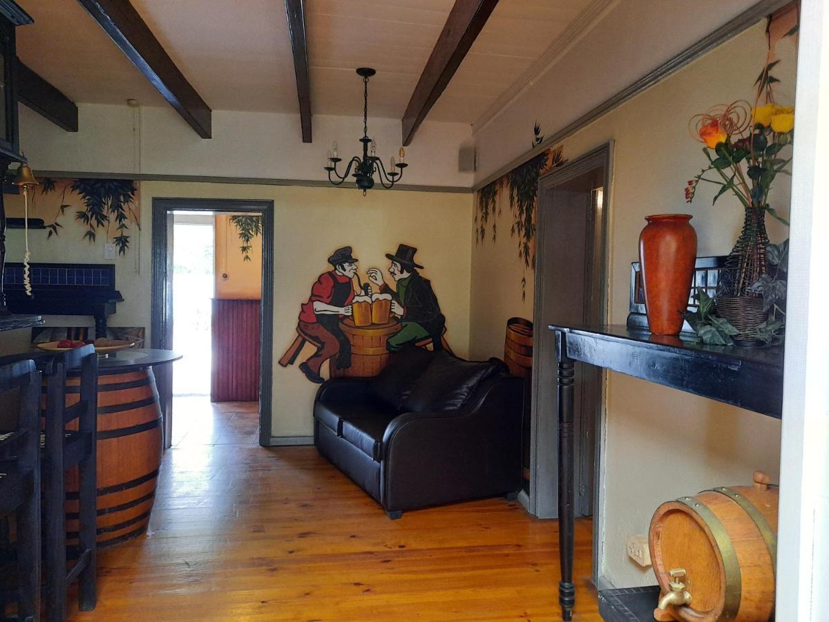 Alpine Inn Джордж Екстериор снимка