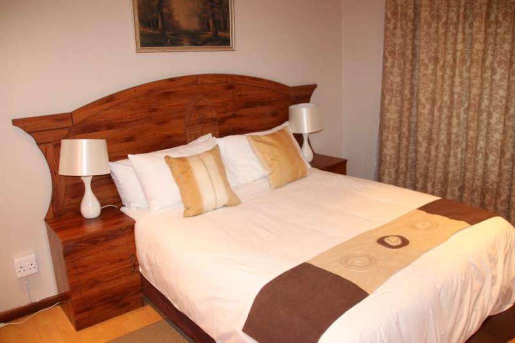 Alpine Inn Джордж Екстериор снимка